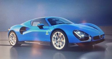 Photo of Sanjati Alfa Romeo 33 Stradale u plavoj boji