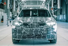 Photo of BMW iX3 (2025): Prva službena fotografija novog električnog SUV-a